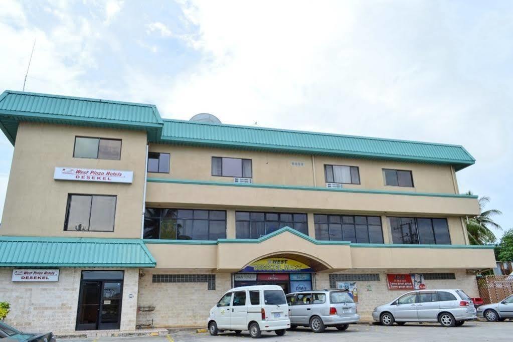 West Plaza Desekel Hotel Koror village Exterior foto